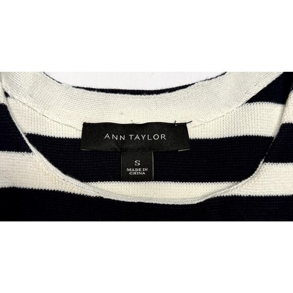 Ann Taylor Petite Dress S Black & White Stripe Knit Short Sleeve Crew Neck - Picture 3 of 11